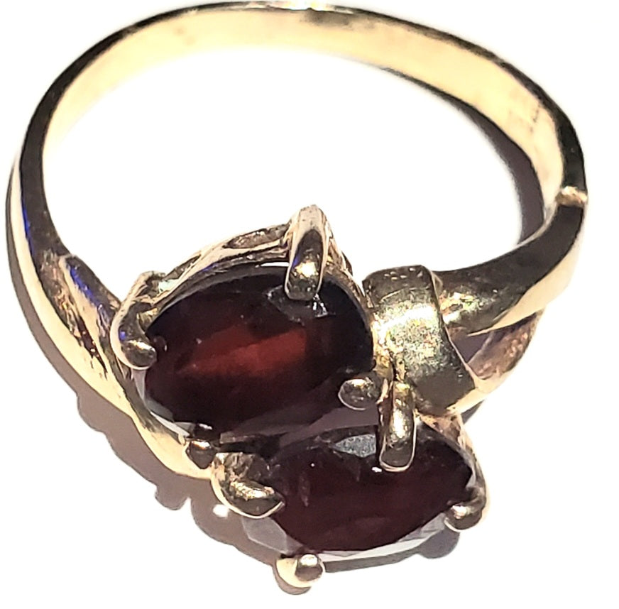 Ladies 10K Gold and Ruby Ring