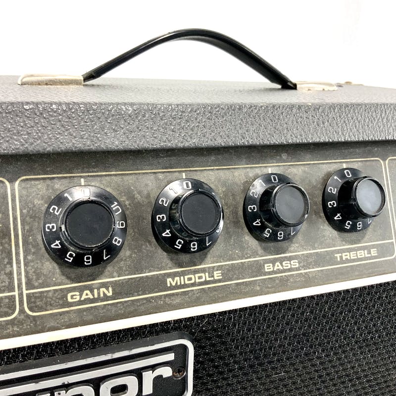 Traynor TS15B Solid State Vintage Combo Bass Amplifier